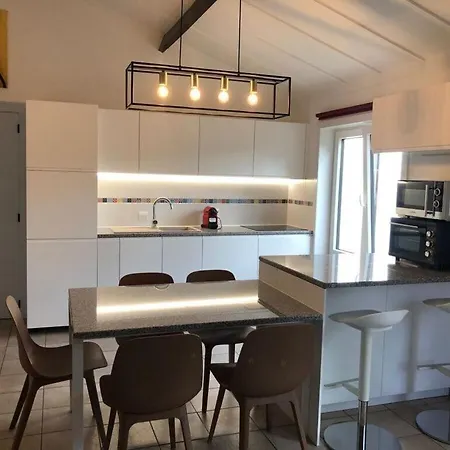 Oberlinkels 311 Lejlighed